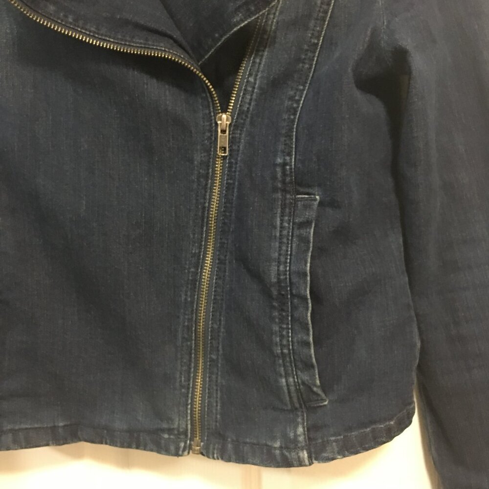 Joe Fresh Women’s Denim Jacket – Medium - Picture 3 of 8